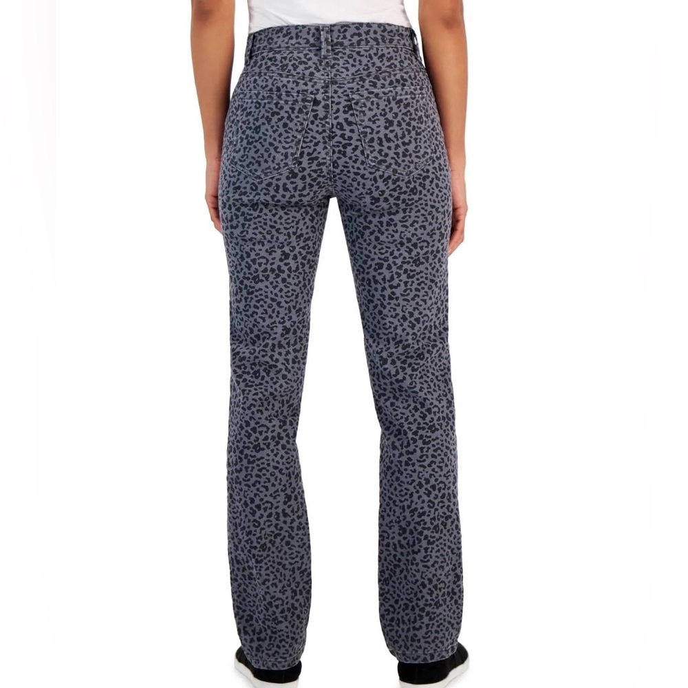 STYLE & CO Women’s Straight Leg Jeans - Picture 3 of 11